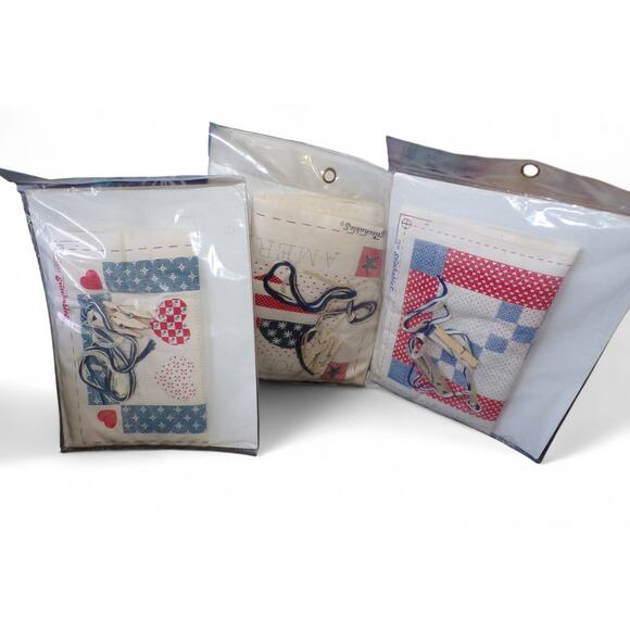 Antiqued Quilts Stitchables Collection (3) Mini 6" x 8" Mini Quilts Americana - Picture 3 of 3